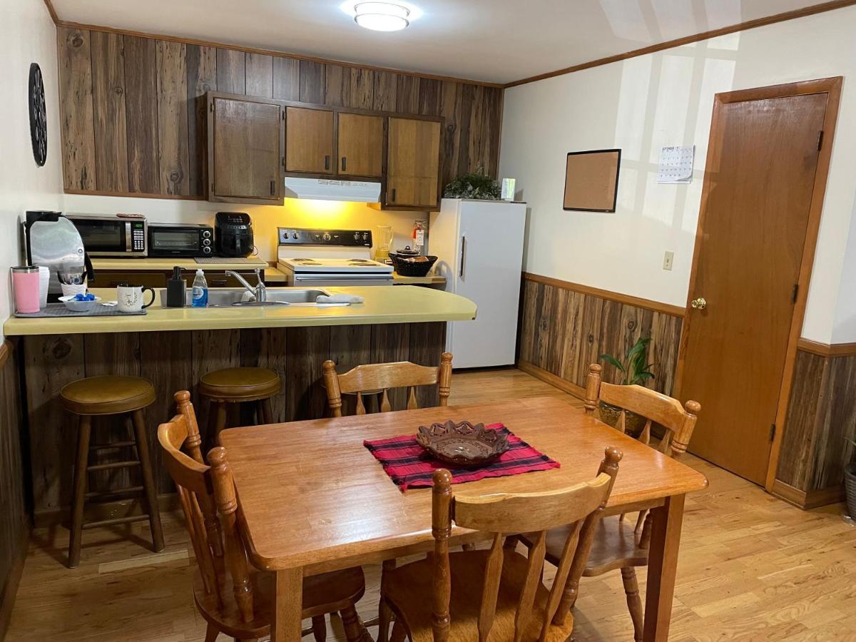 Spruce Pine Pine Valley Motel מראה חיצוני תמונה