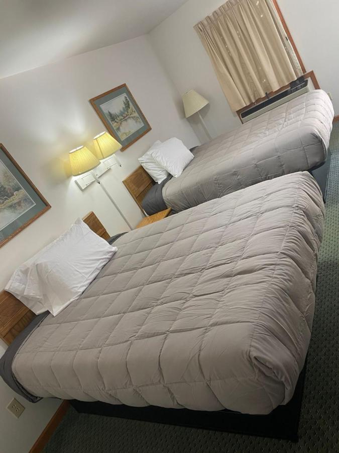 Spruce Pine Pine Valley Motel מראה חיצוני תמונה